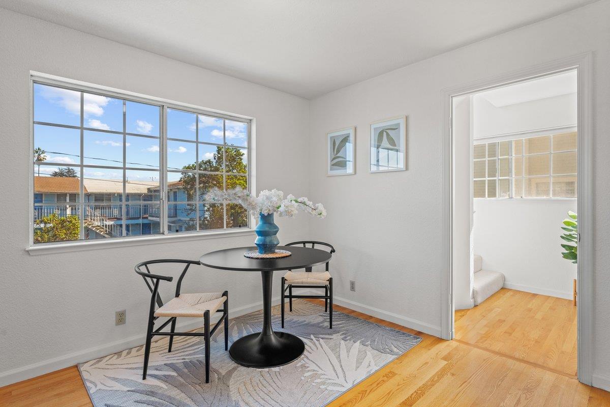 Detail Gallery Image 13 of 26 For 912 3rd St, Santa Cruz,  CA 95060 - 3 Beds | 2 Baths