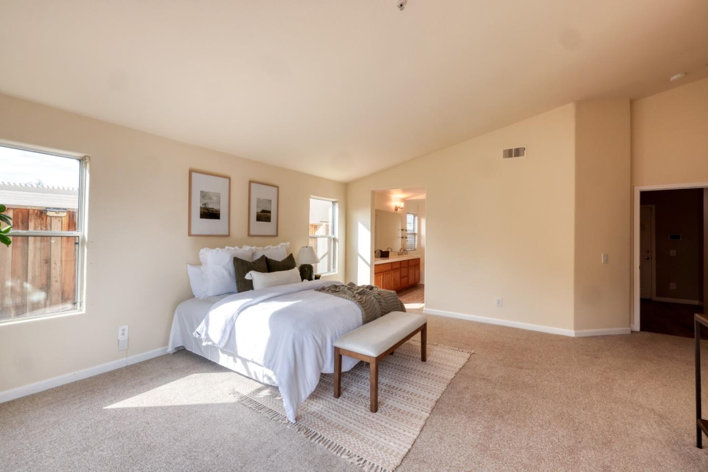 Detail Gallery Image 12 of 23 For 831 Mescal Ct, Salinas,  CA 93905 - 4 Beds | 2/1 Baths