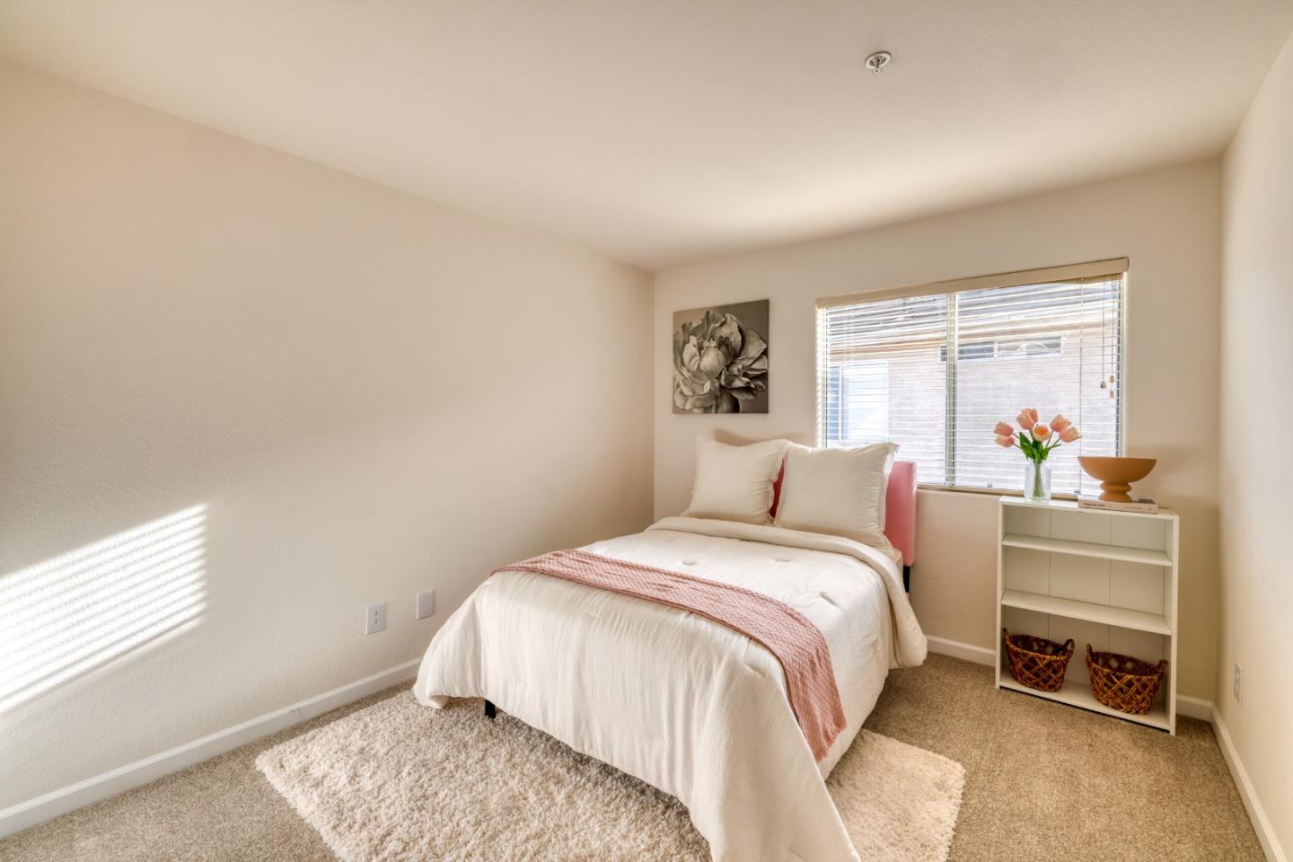 Detail Gallery Image 16 of 23 For 831 Mescal Ct, Salinas,  CA 93905 - 4 Beds | 2/1 Baths