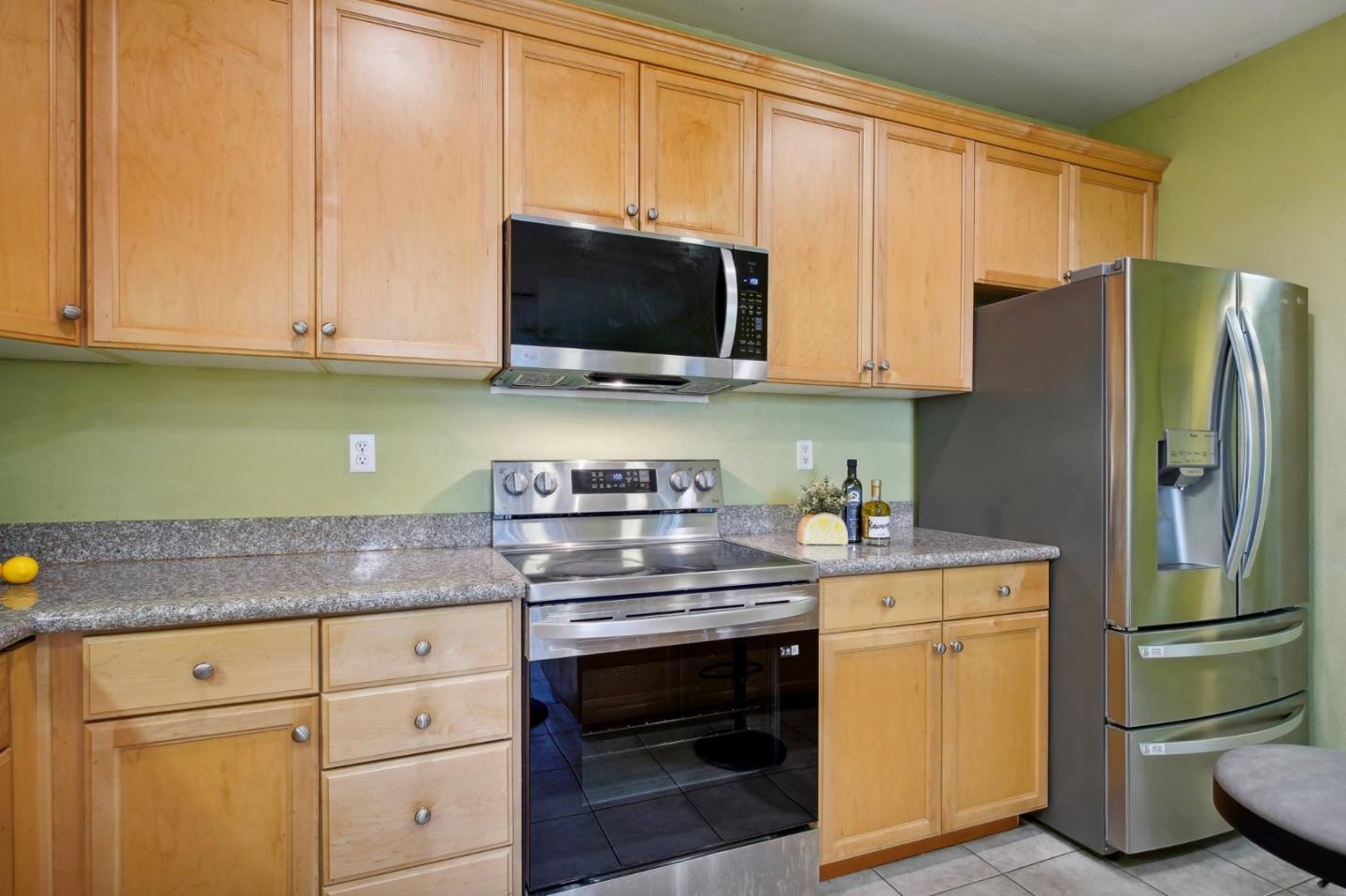 Detail Gallery Image 11 of 27 For 88 N Jackson Ave #118,  San Jose,  CA 95116 - 3 Beds | 2 Baths