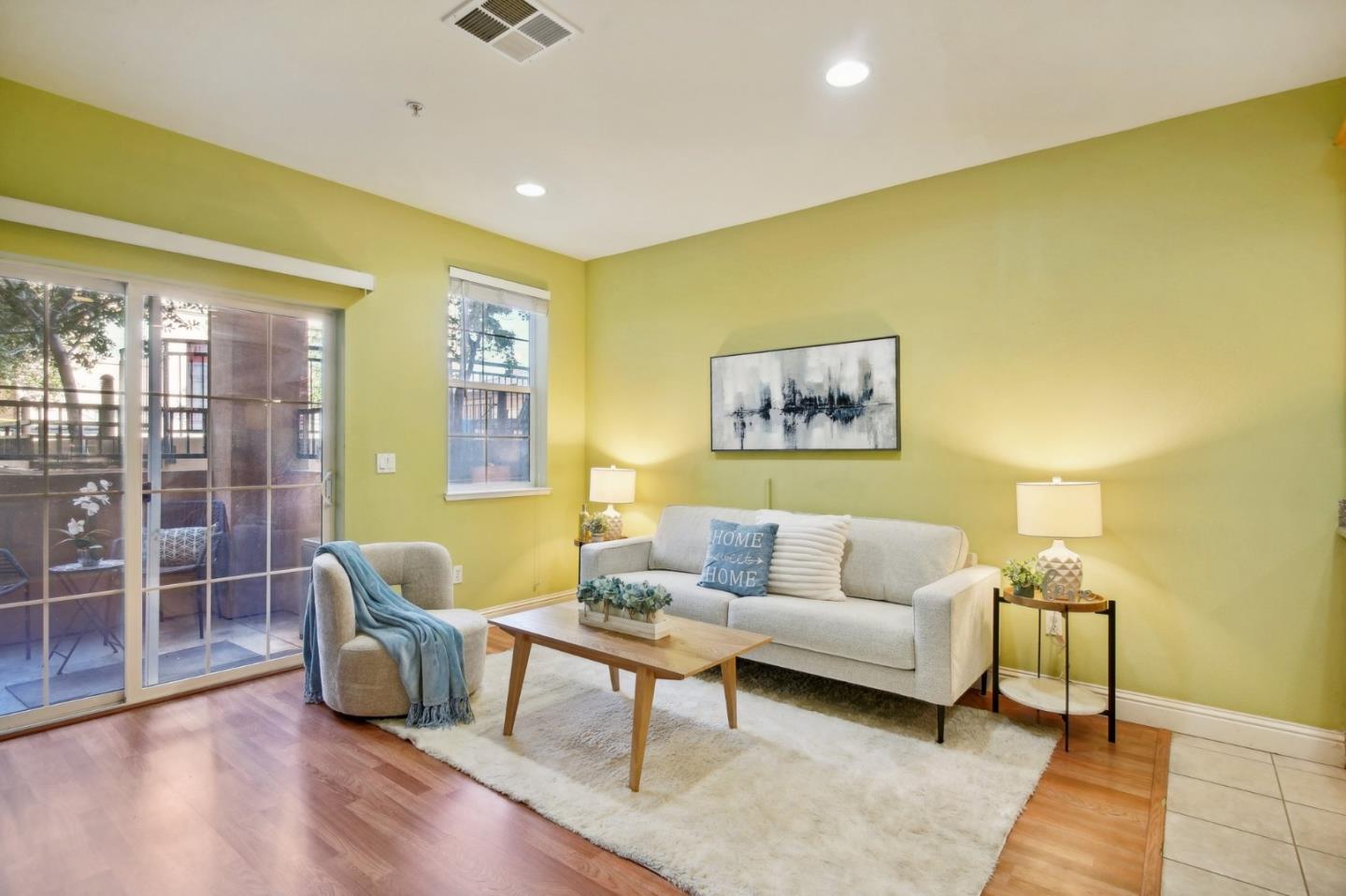 Detail Gallery Image 6 of 27 For 88 N Jackson Ave #118,  San Jose,  CA 95116 - 3 Beds | 2 Baths