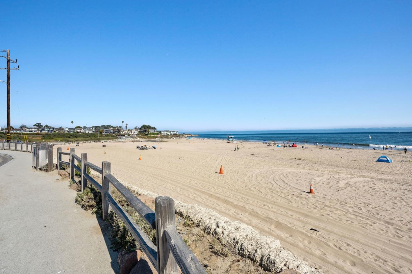 Detail Gallery Image 8 of 16 For 220 Atlantic Ave #310,  Santa Cruz,  CA 95062 - 1 Beds | 1 Baths