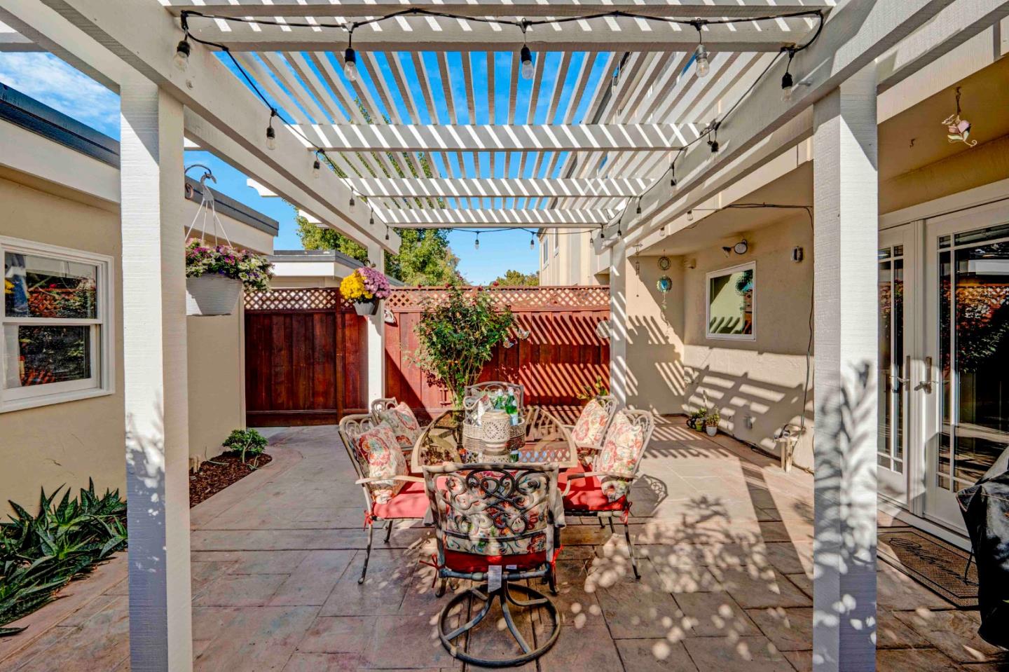 Detail Gallery Image 25 of 33 For 7116 Coral Gables Cir, San Jose,  CA 95139 - 3 Beds | 2/1 Baths