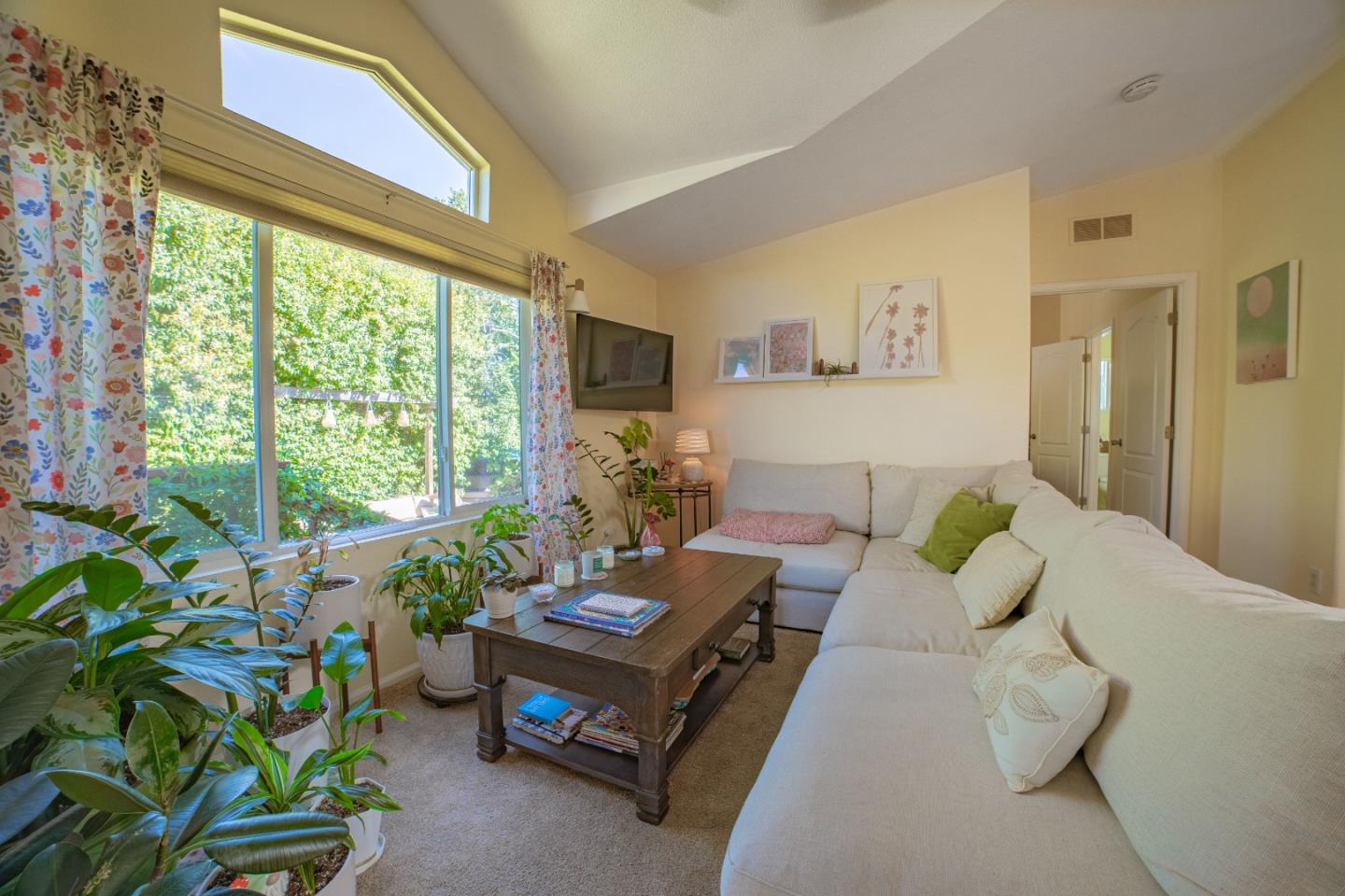 Detail Gallery Image 10 of 42 For 49 Blanca Ln #45,  Watsonville,  CA 95076 - 2 Beds | 2 Baths