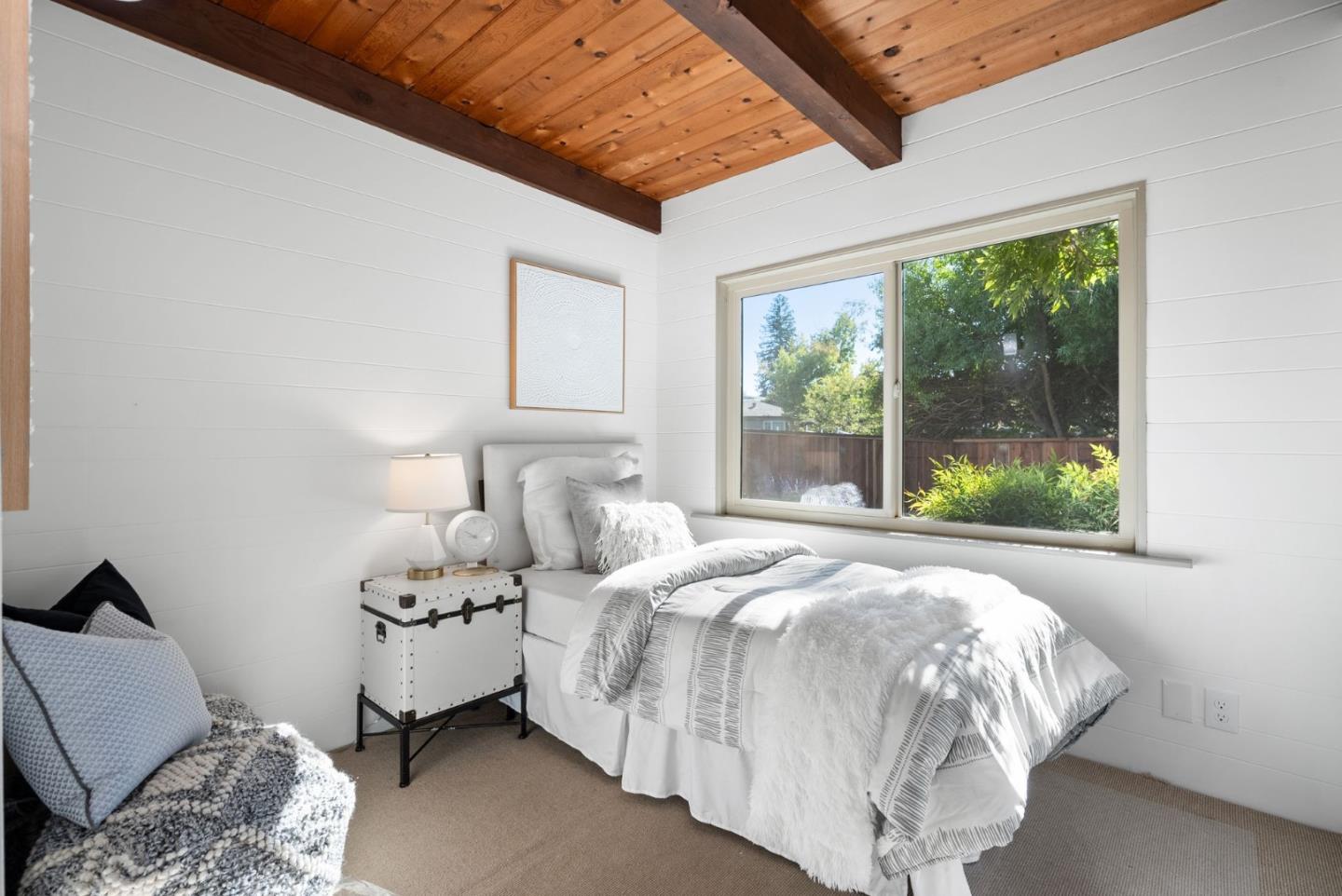 Detail Gallery Image 24 of 43 For 3949 Park Blvd, Palo Alto,  CA 94306 - 3 Beds | 1/1 Baths