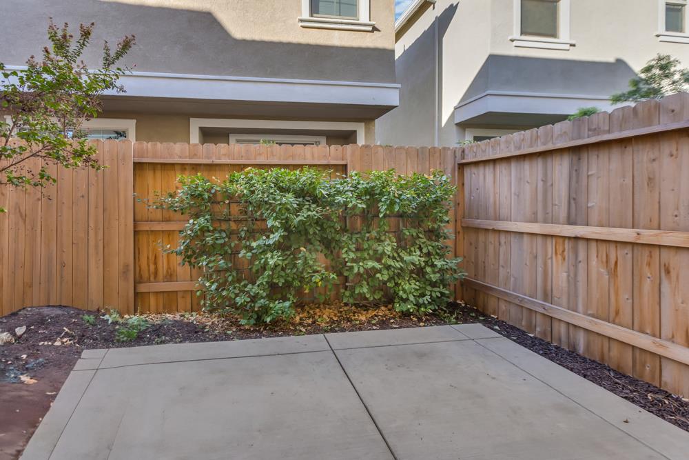 Detail Gallery Image 19 of 58 For 10492 Oboe Way, Elk Grove,  CA 95757 - 3 Beds | 2/1 Baths