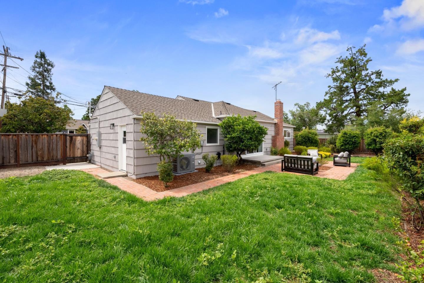 Detail Gallery Image 43 of 45 For 1711 Fordham Way, Mountain View,  CA 94040 - 3 Beds | 2 Baths