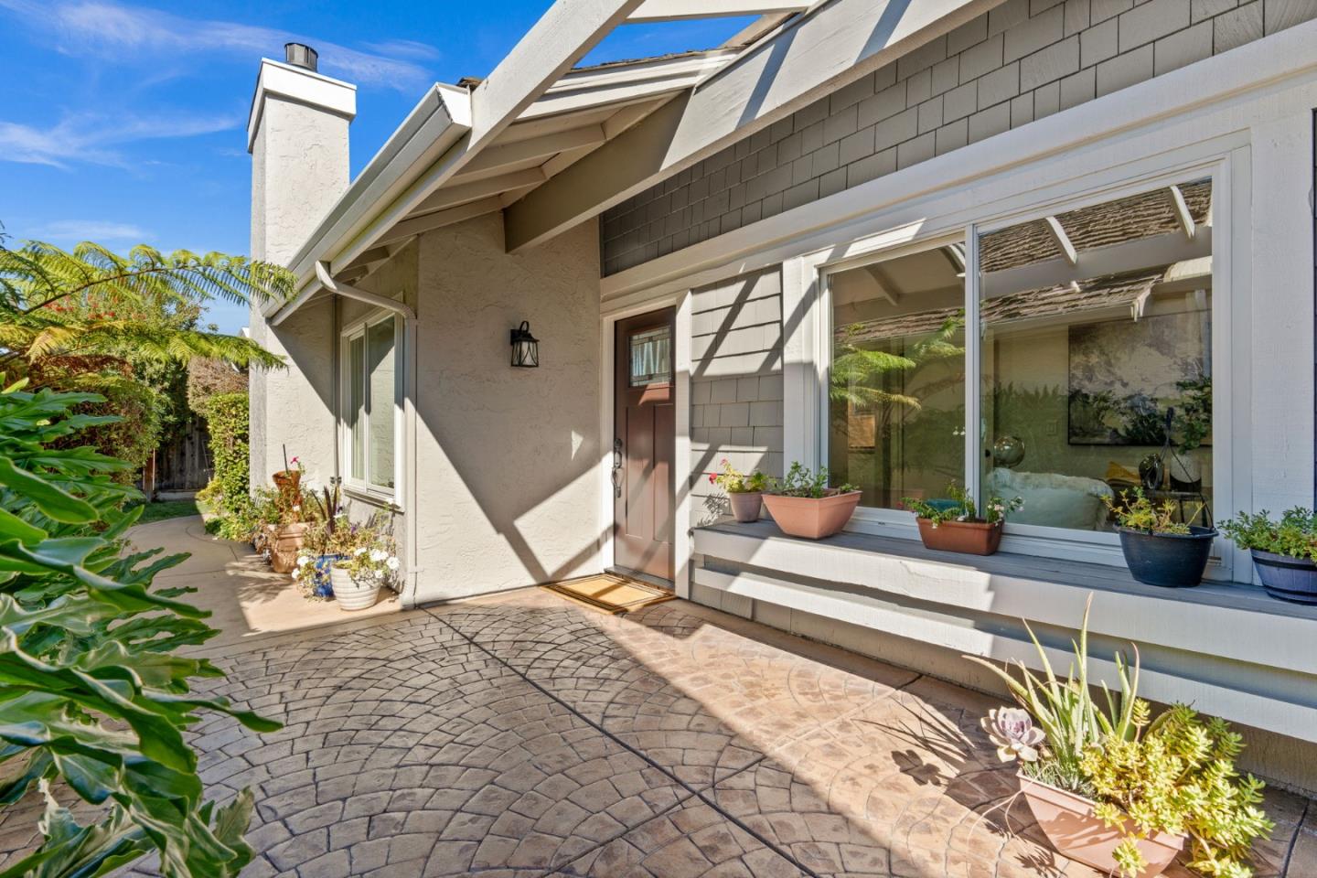 Detail Gallery Image 1 of 39 For 1182 Spruance St, San Jose,  CA 95128 - 3 Beds | 2 Baths