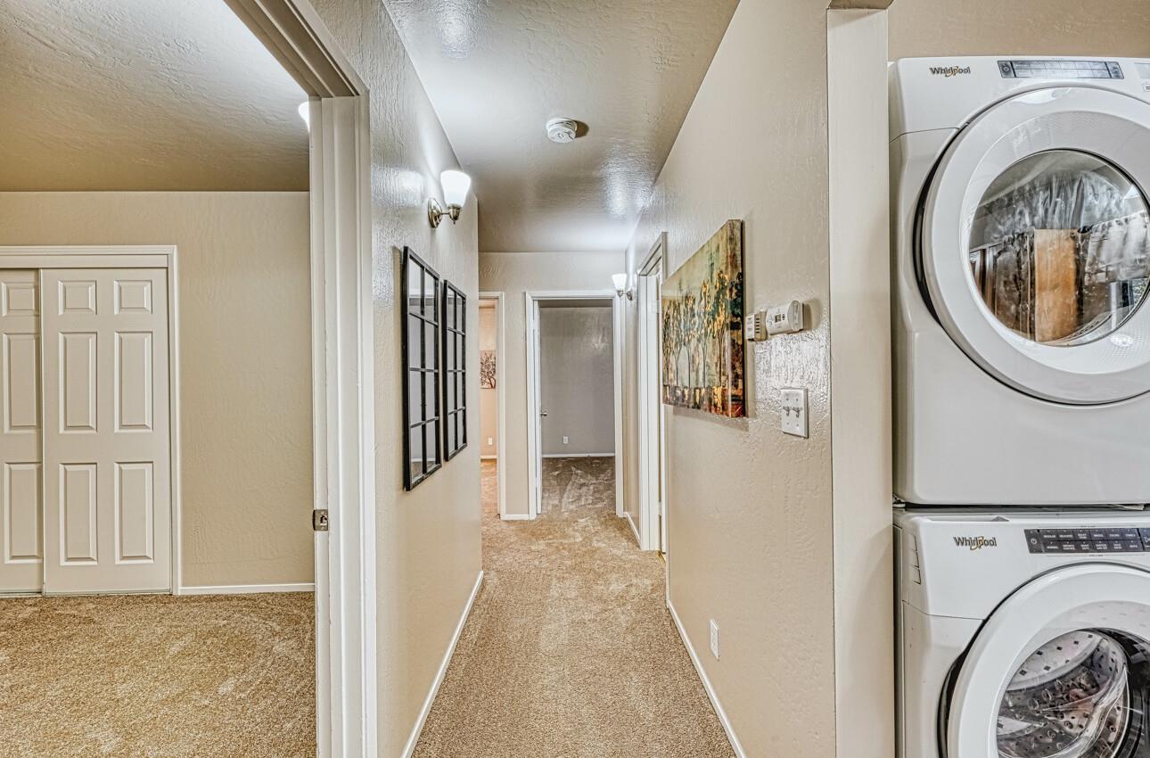 Detail Gallery Image 11 of 56 For 7695 Pine Tree Way, Salinas,  CA 93907 - 6 Beds | 2 Baths