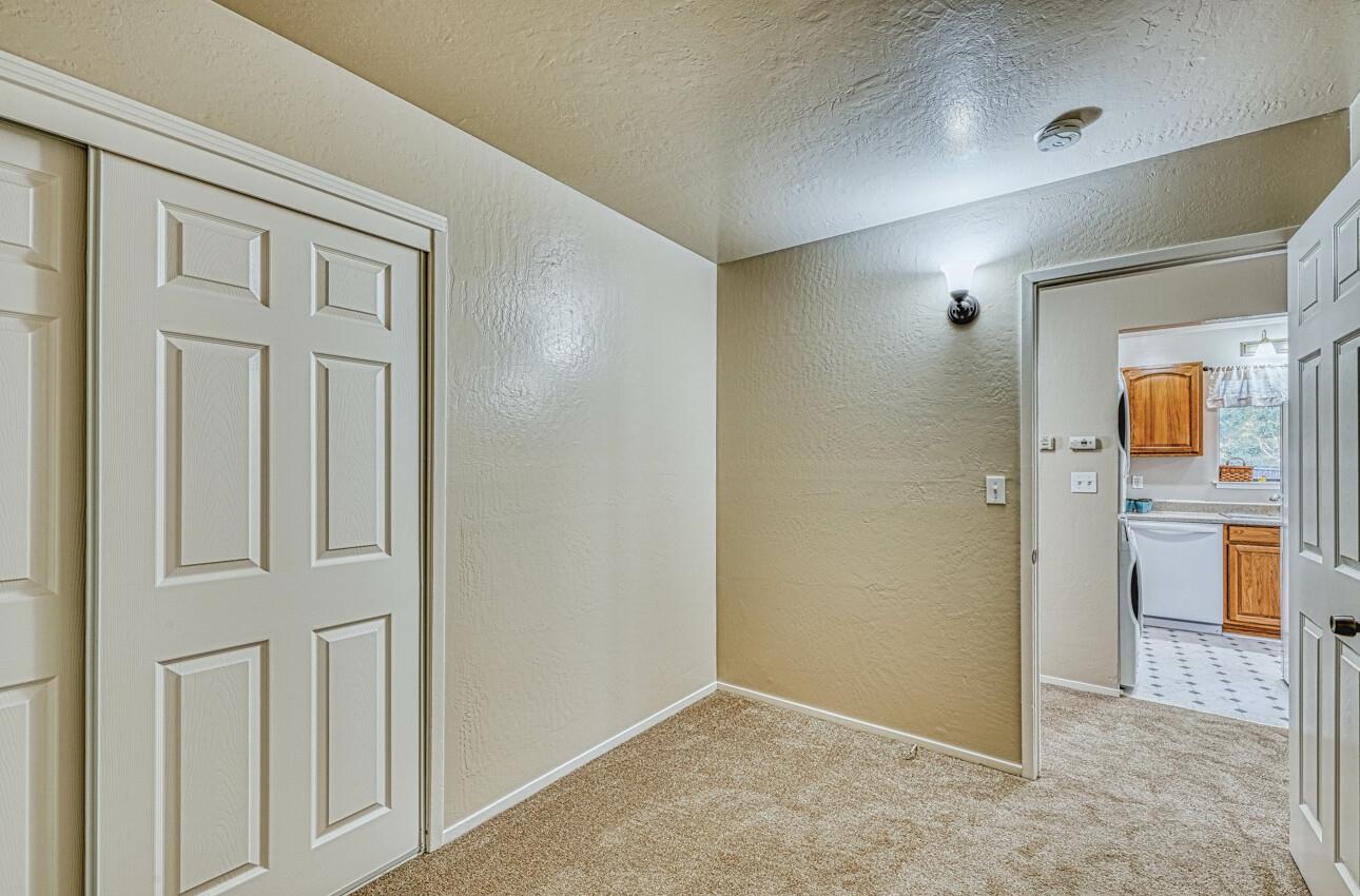 Detail Gallery Image 23 of 56 For 7695 Pine Tree Way, Salinas,  CA 93907 - 6 Beds | 2 Baths