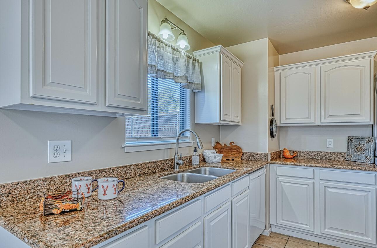 Detail Gallery Image 36 of 56 For 7695 Pine Tree Way, Salinas,  CA 93907 - 6 Beds | 2 Baths