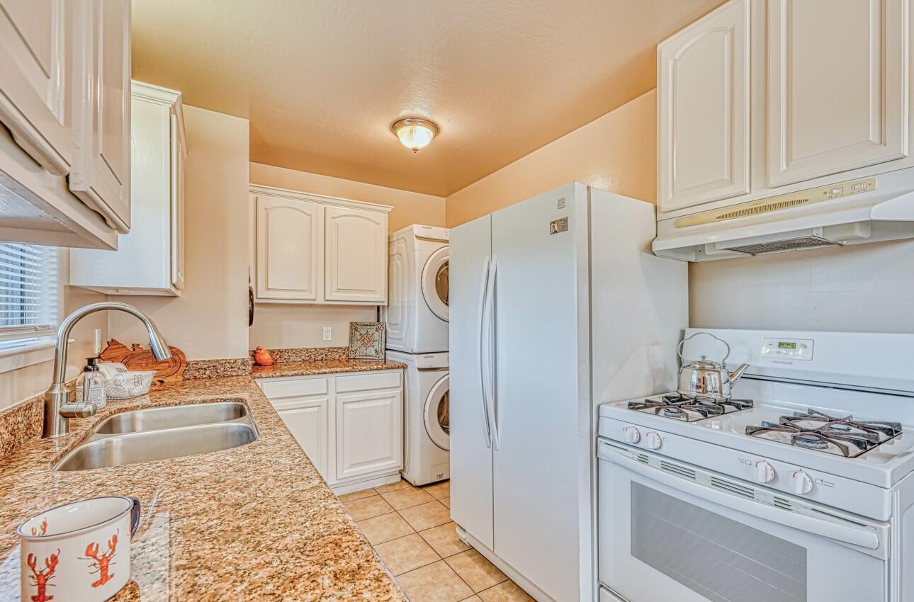 Detail Gallery Image 37 of 56 For 7695 Pine Tree Way, Salinas,  CA 93907 - 6 Beds | 2 Baths