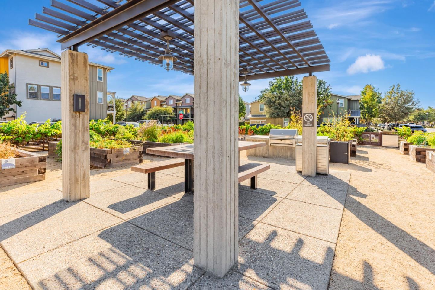 Detail Gallery Image 34 of 58 For 897 Tranquility Cir #12,  Livermore,  CA 94551 - 2 Beds | 2/1 Baths