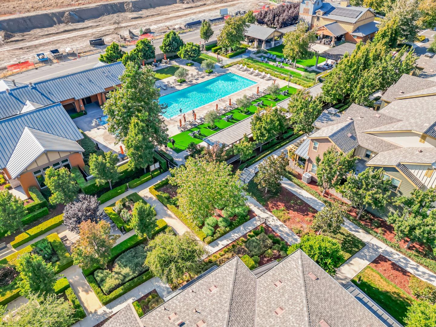 Detail Gallery Image 51 of 58 For 897 Tranquility Cir #12,  Livermore,  CA 94551 - 2 Beds | 2/1 Baths