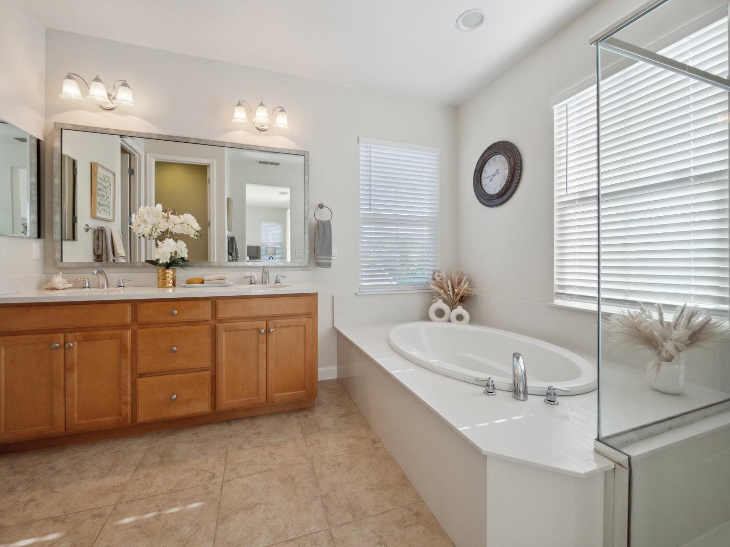 Detail Gallery Image 24 of 38 For 17665 Calle Mazatan, Morgan Hill,  CA 95037 - 3 Beds | 2/1 Baths