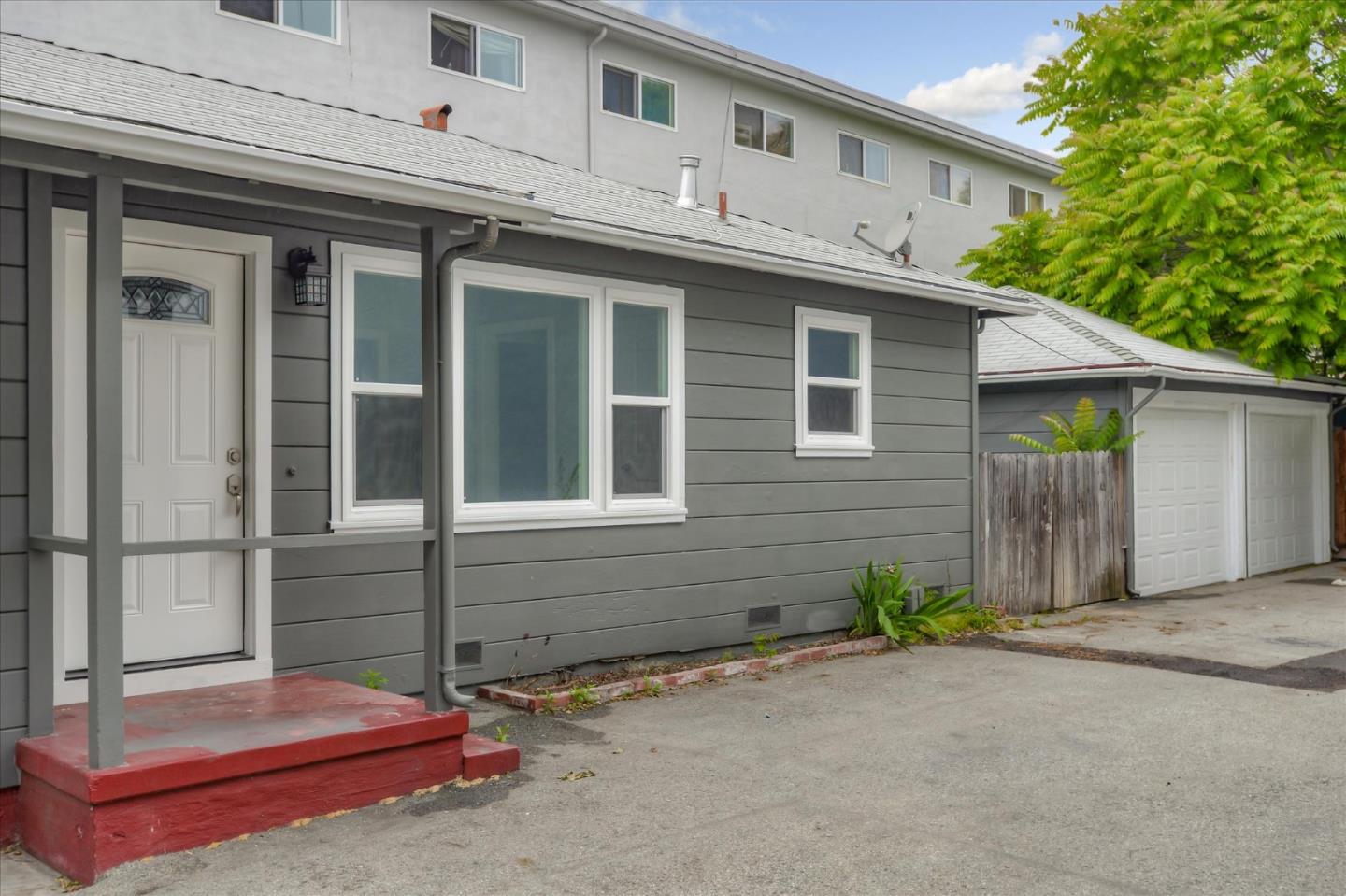 Detail Gallery Image 1 of 1 For 49 Oak Ave a,  Redwood City,  CA 94061 - 1 Beds | 1 Baths