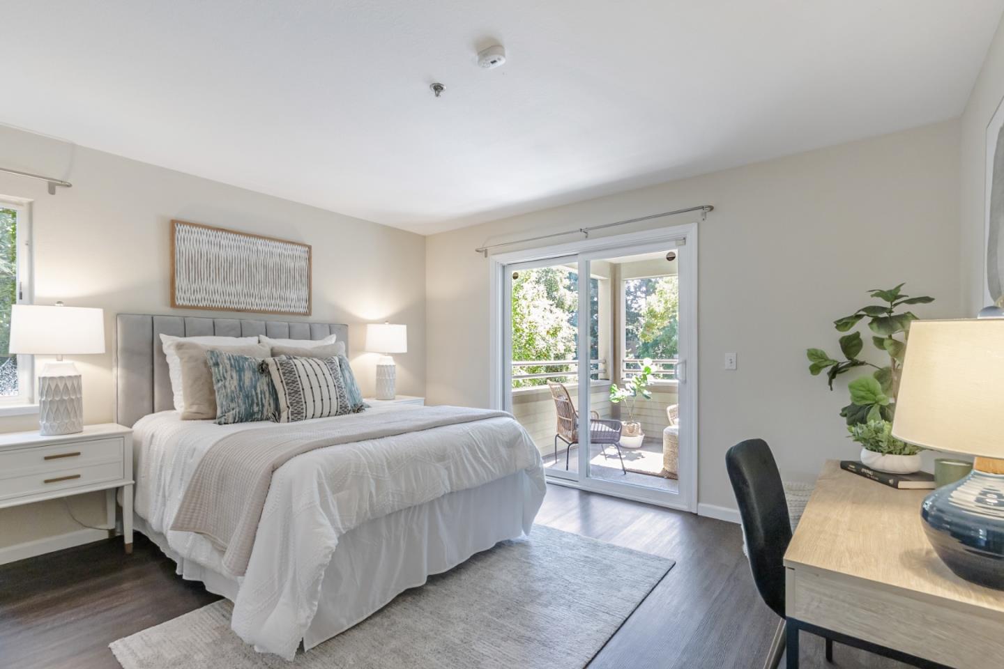 Detail Gallery Image 16 of 35 For 1271 Poplar Ave #201,  Sunnyvale,  CA 94086 - 1 Beds | 1 Baths