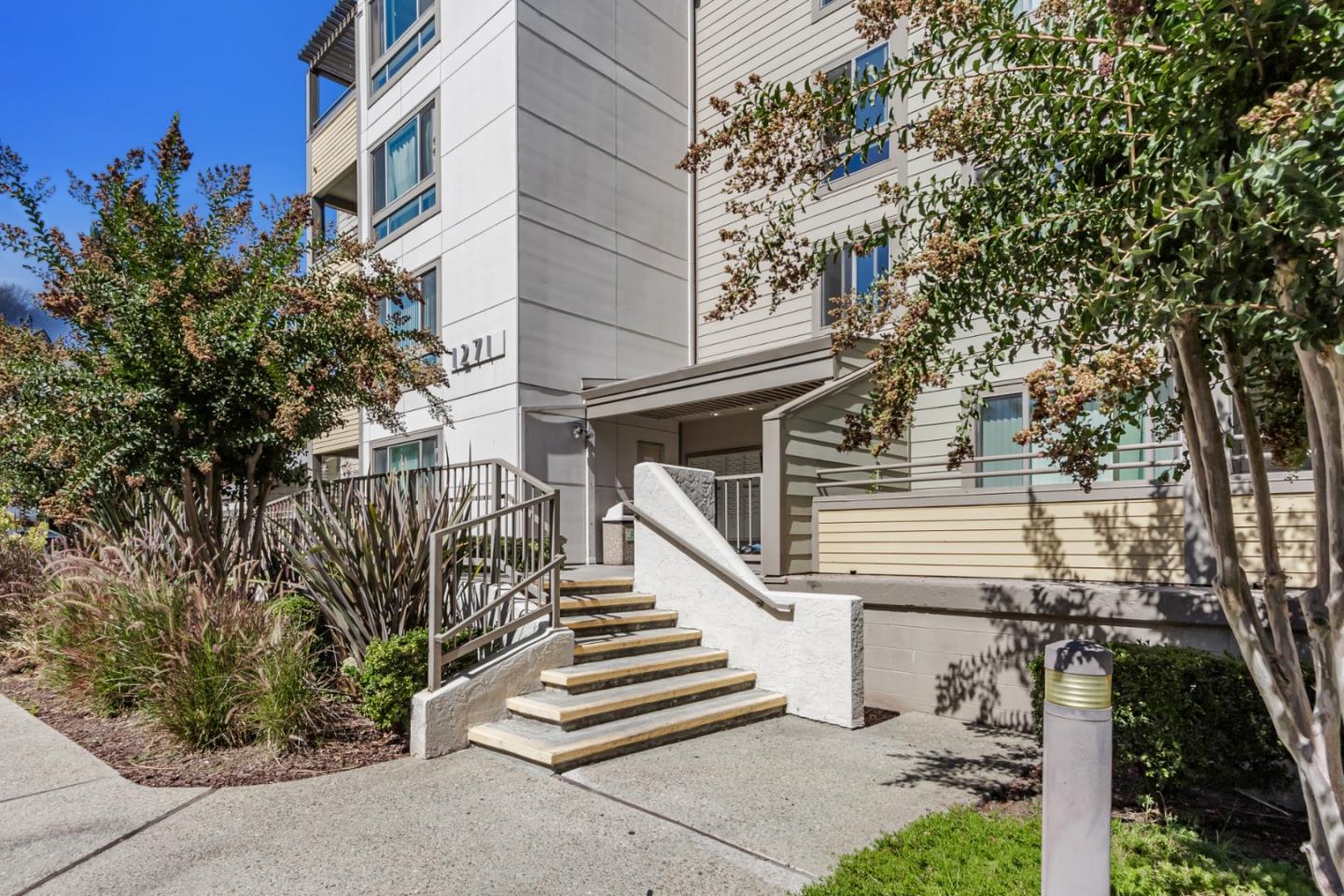 Detail Gallery Image 29 of 35 For 1271 Poplar Ave #201,  Sunnyvale,  CA 94086 - 1 Beds | 1 Baths