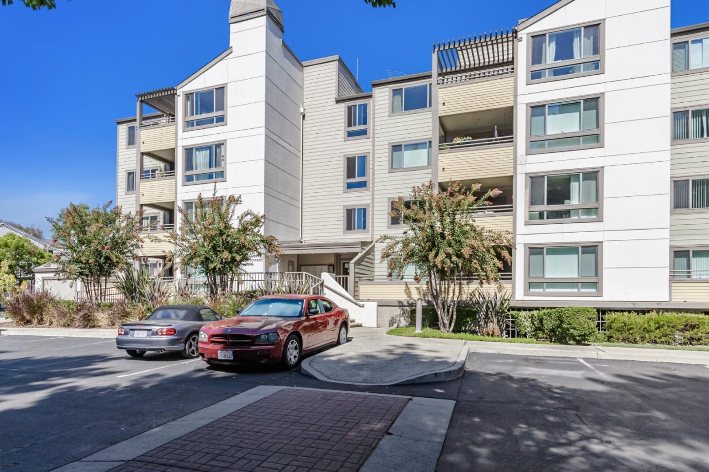 Detail Gallery Image 32 of 35 For 1271 Poplar Ave #201,  Sunnyvale,  CA 94086 - 1 Beds | 1 Baths