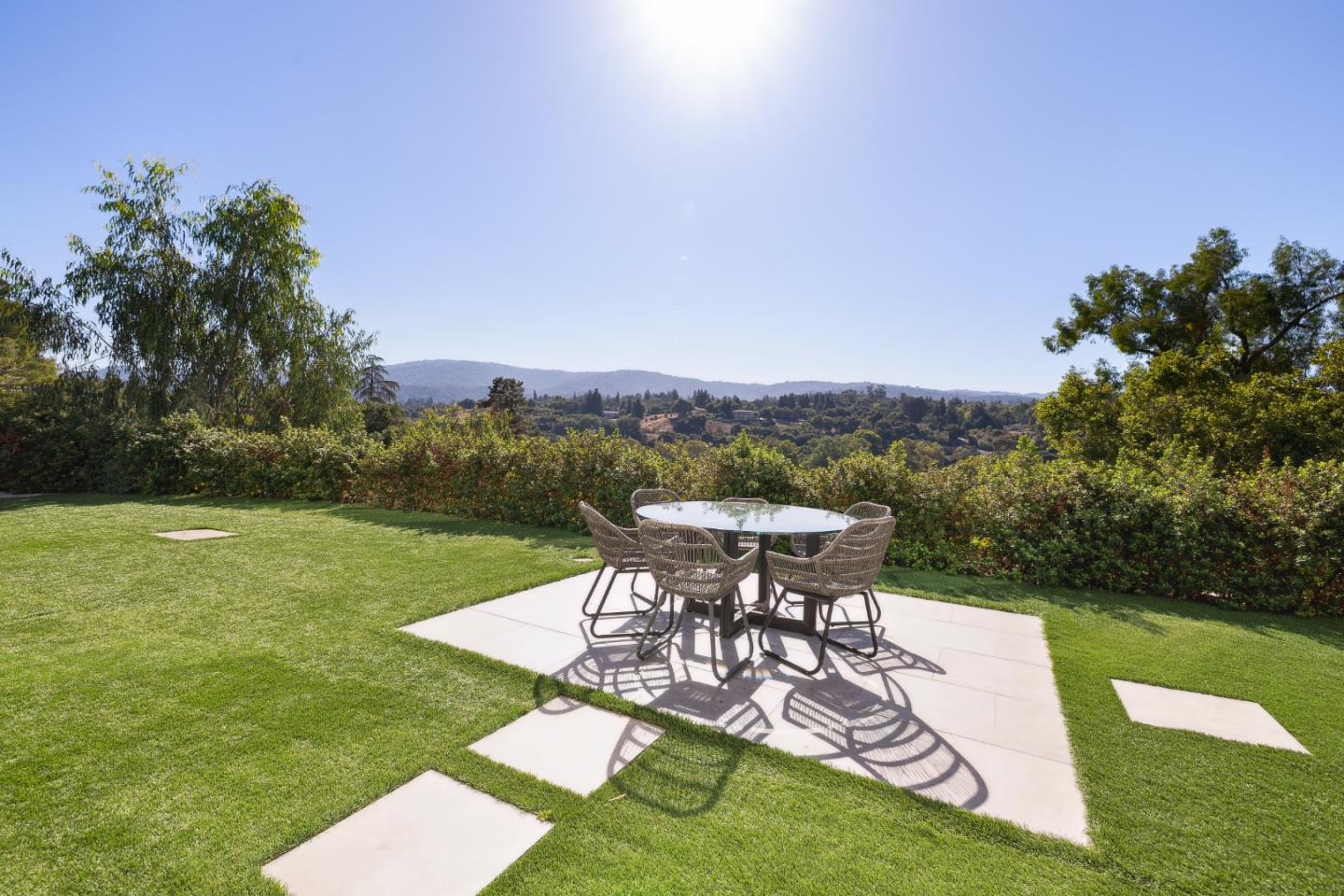 Detail Gallery Image 28 of 38 For 12868 Viscaino Rd, Los Altos Hills,  CA 94022 - 6 Beds | 6/1 Baths