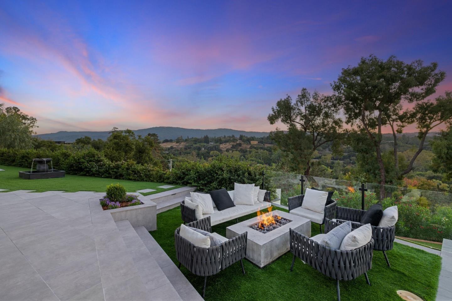 Detail Gallery Image 32 of 38 For 12868 Viscaino Rd, Los Altos Hills,  CA 94022 - 6 Beds | 6/1 Baths