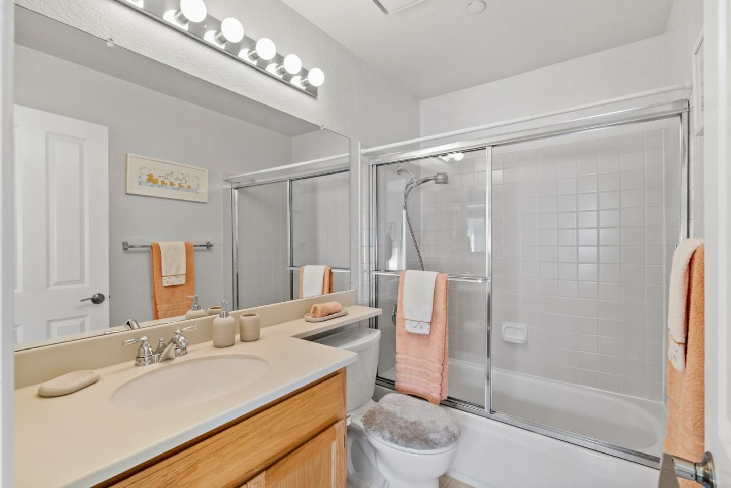 Detail Gallery Image 25 of 44 For 996 Belmont Ter #6,  Sunnyvale,  CA 94086 - 2 Beds | 2/1 Baths