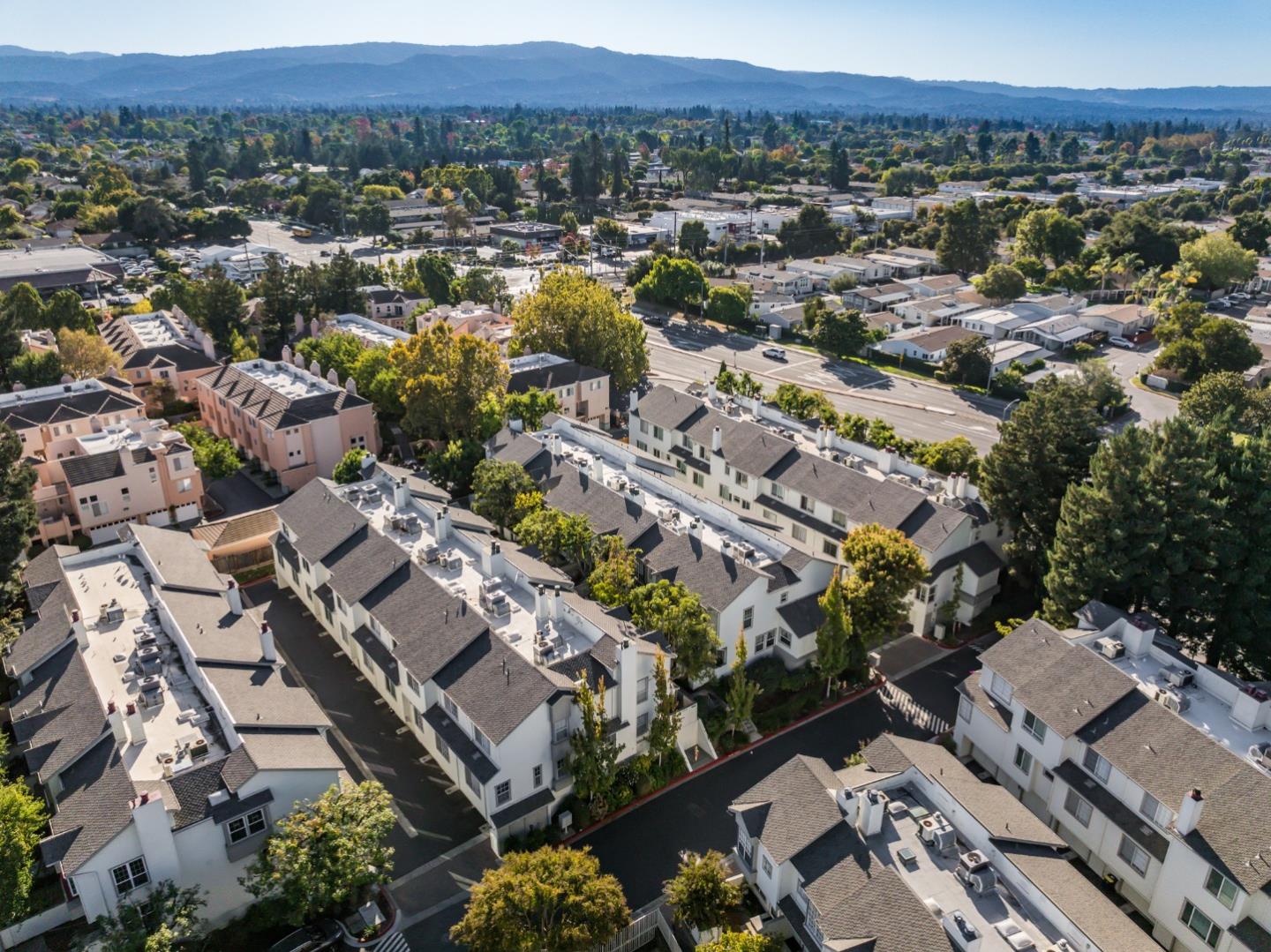 Detail Gallery Image 29 of 44 For 996 Belmont Ter #6,  Sunnyvale,  CA 94086 - 2 Beds | 2/1 Baths