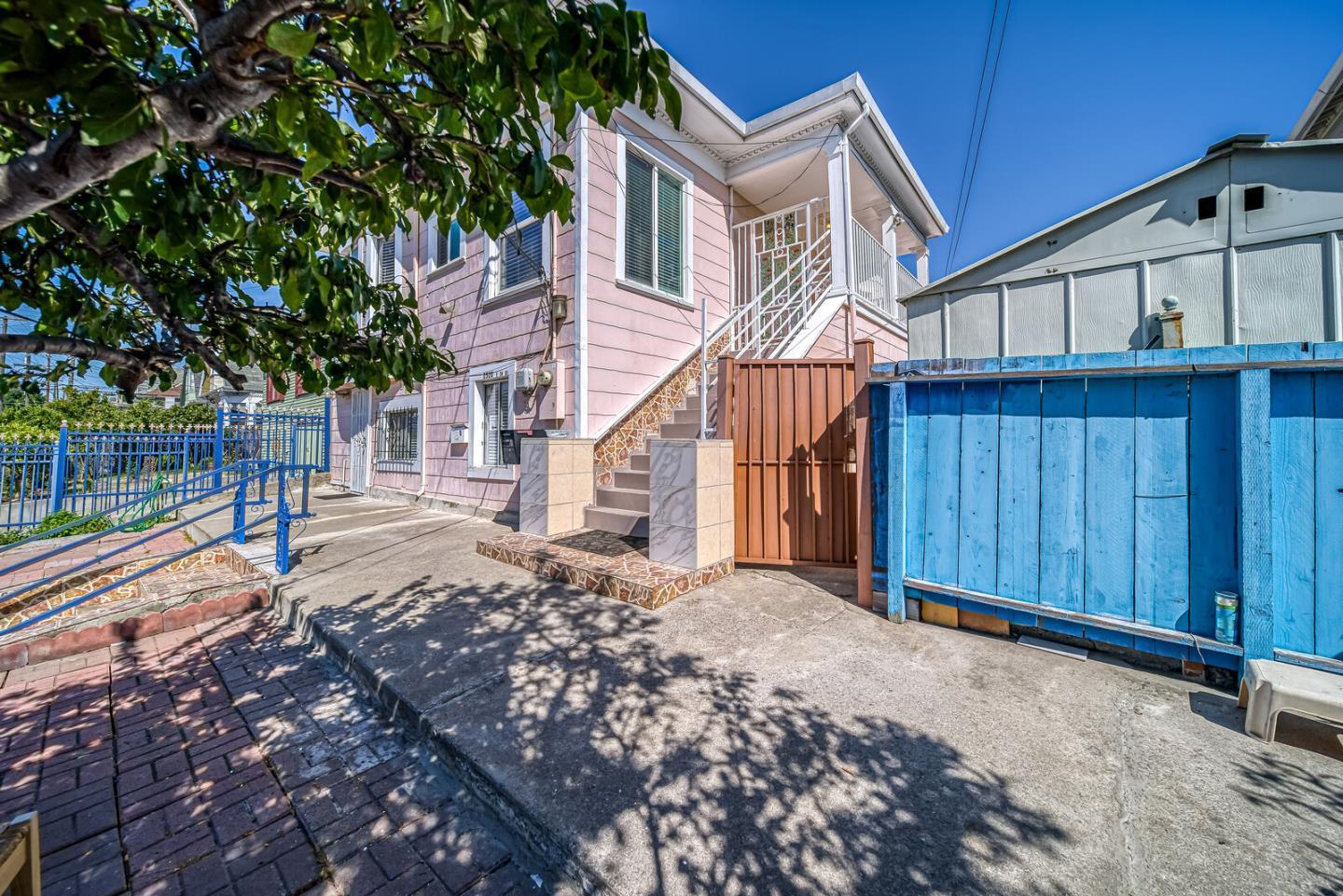 2520 E 24th Street, Oakland, California 94601, ,Residential Income,For Sale,2520 E 24th Street,ML81984600