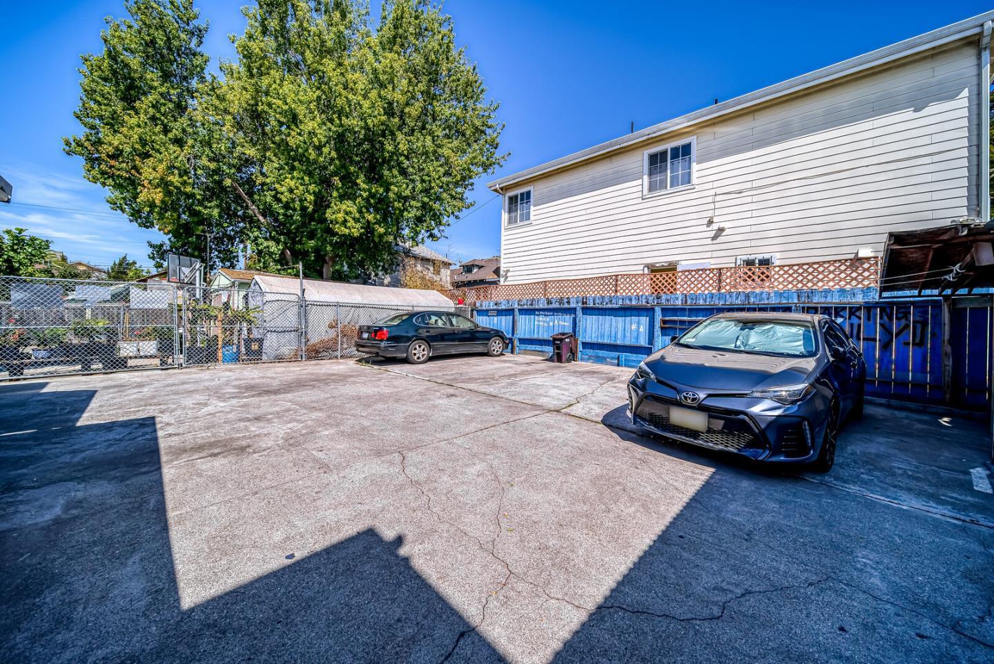 2520 E 24th Street, Oakland, California 94601, ,Residential Income,For Sale,2520 E 24th Street,ML81984600