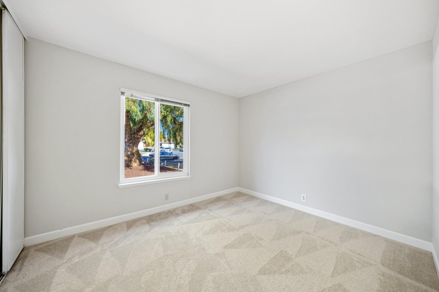 Detail Gallery Image 21 of 29 For 738 Stardust Ln, San Jose,  CA 95123 - 3 Beds | 2 Baths