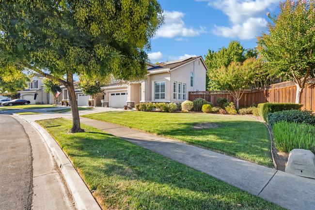 Detail Gallery Image 11 of 72 For 905 Oak Brook Way, Gilroy,  CA 95020 - 4 Beds | 2/1 Baths