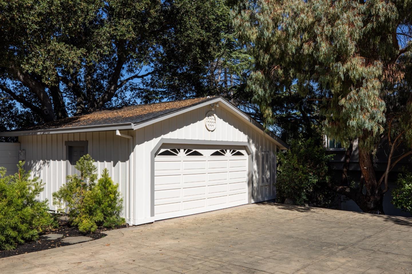 Detail Gallery Image 37 of 39 For 539 Valley View Dr, Los Altos,  CA 94024 - 3 Beds | 2 Baths