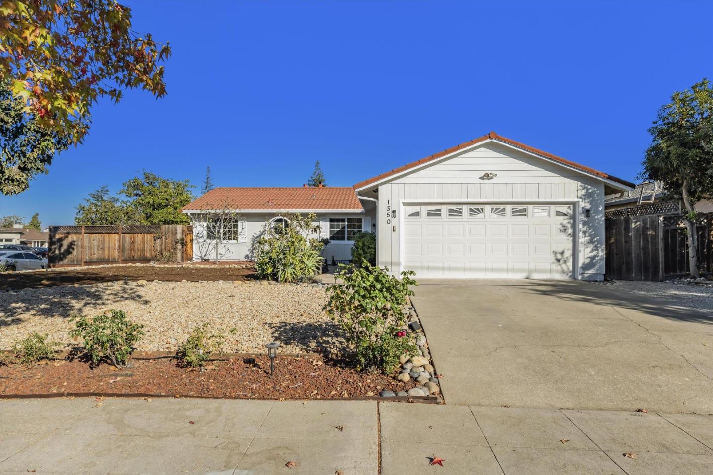 Detail Gallery Image 1 of 36 For 1350 Wright Ave, Sunnyvale,  CA 94087 - 4 Beds | 2 Baths