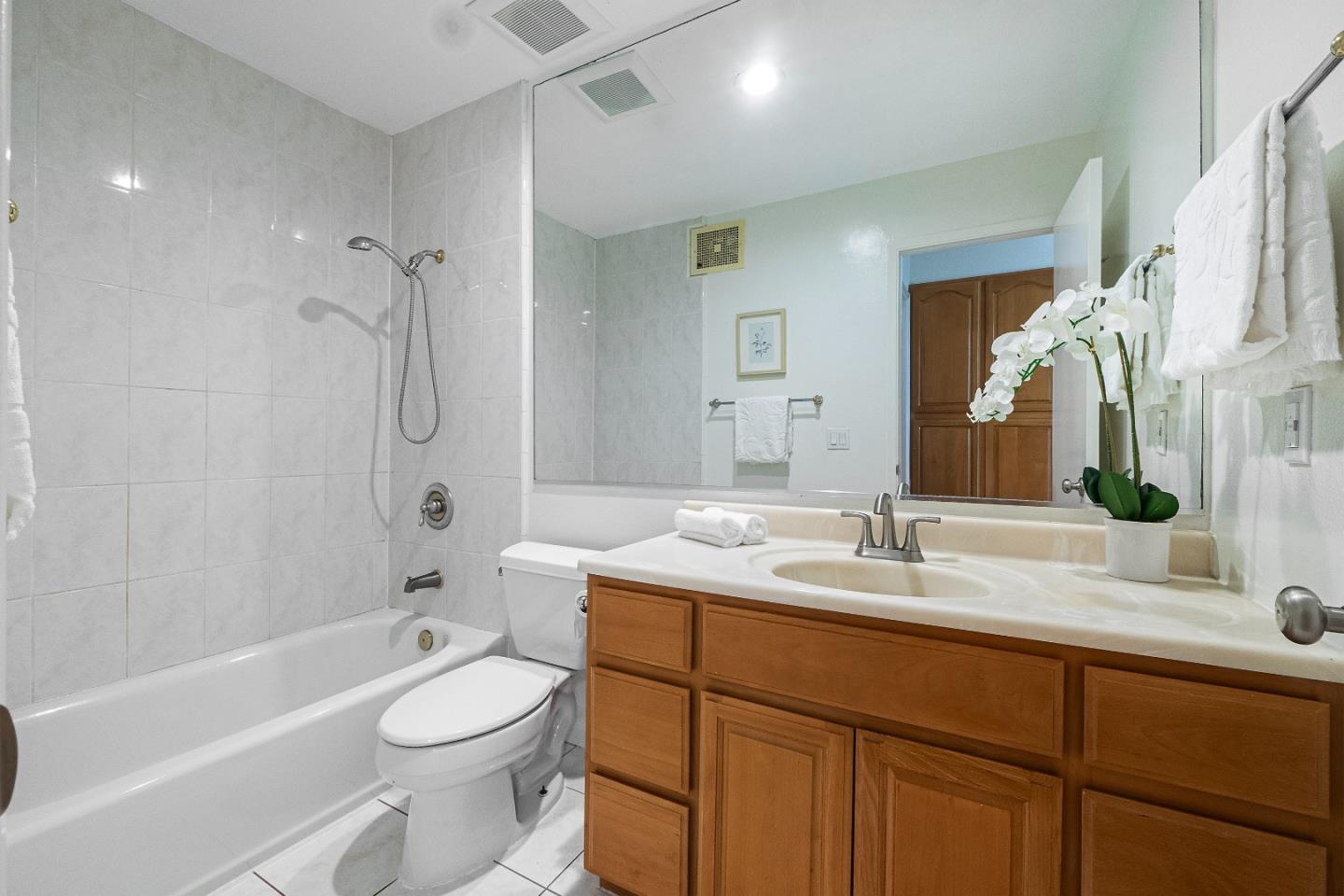 Detail Gallery Image 11 of 16 For 7100 Rainbow Dr #20,  San Jose,  CA 95129 - 2 Beds | 1/1 Baths