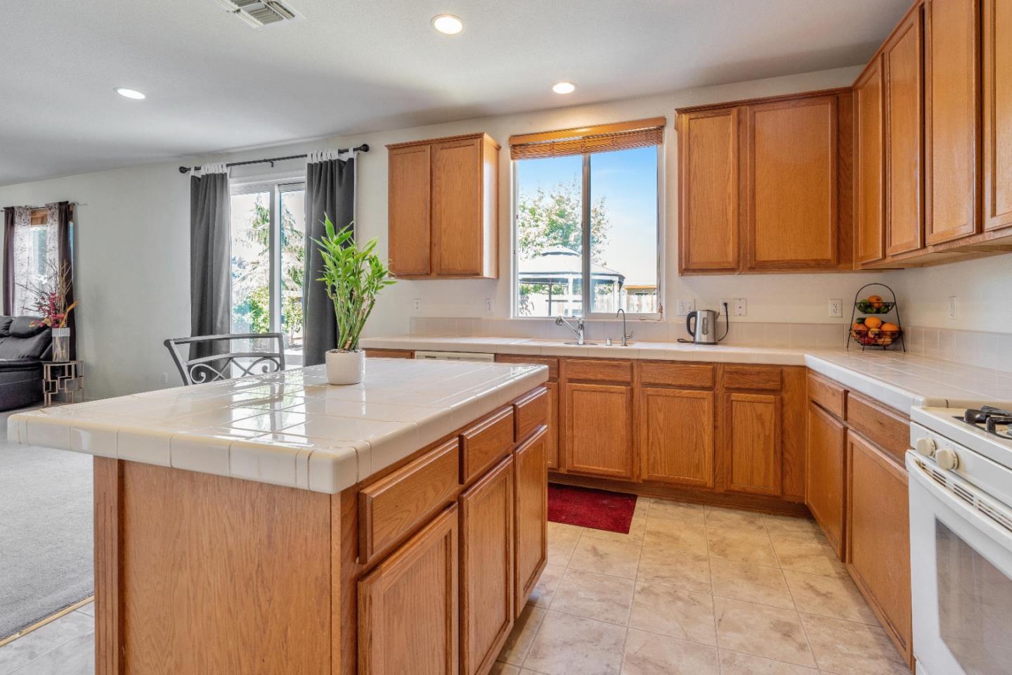 Detail Gallery Image 14 of 43 For 1433 Brahma St, Patterson,  CA 95363 - 4 Beds | 2/1 Baths
