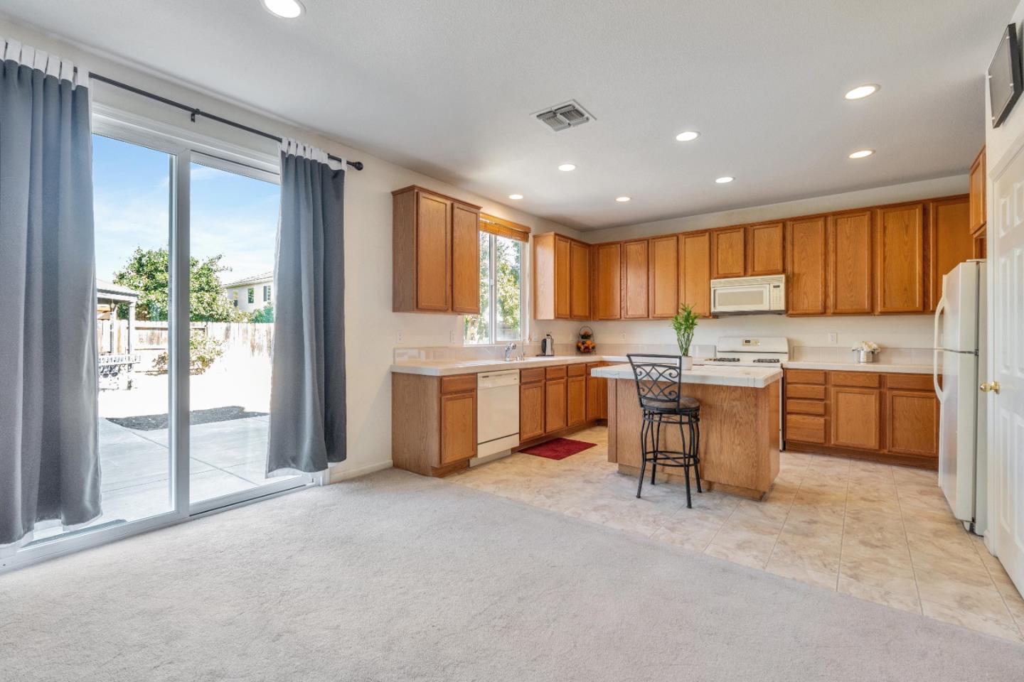 Detail Gallery Image 16 of 43 For 1433 Brahma St, Patterson,  CA 95363 - 4 Beds | 2/1 Baths