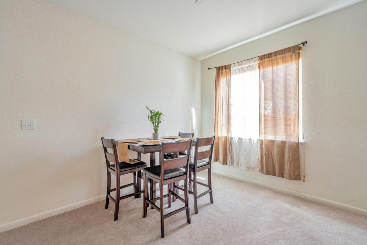 Detail Gallery Image 18 of 43 For 1433 Brahma St, Patterson,  CA 95363 - 4 Beds | 2/1 Baths