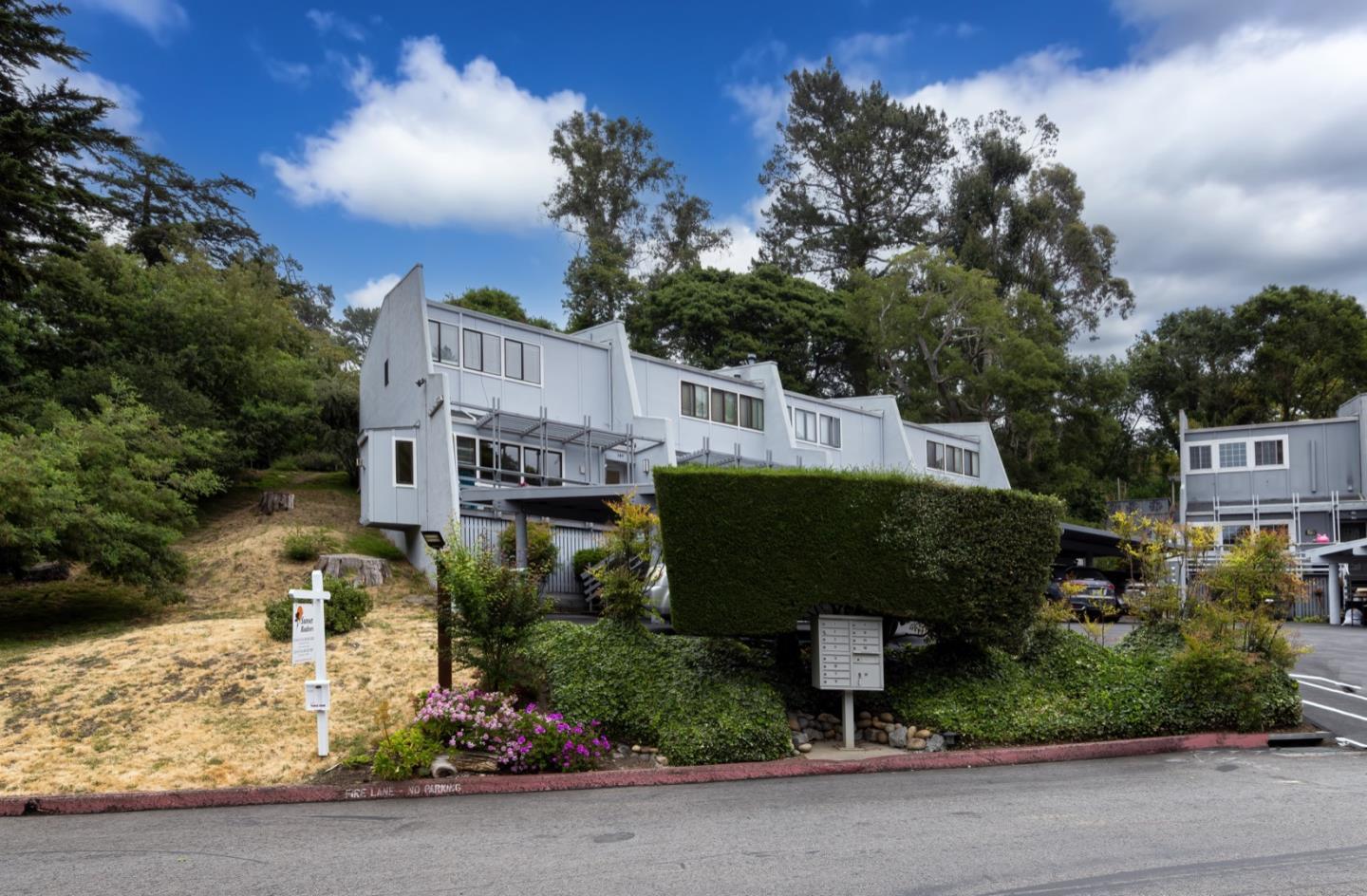 Detail Gallery Image 2 of 27 For 389 Sandalwood Dr, Aptos,  CA 95003 - 2 Beds | 1/1 Baths