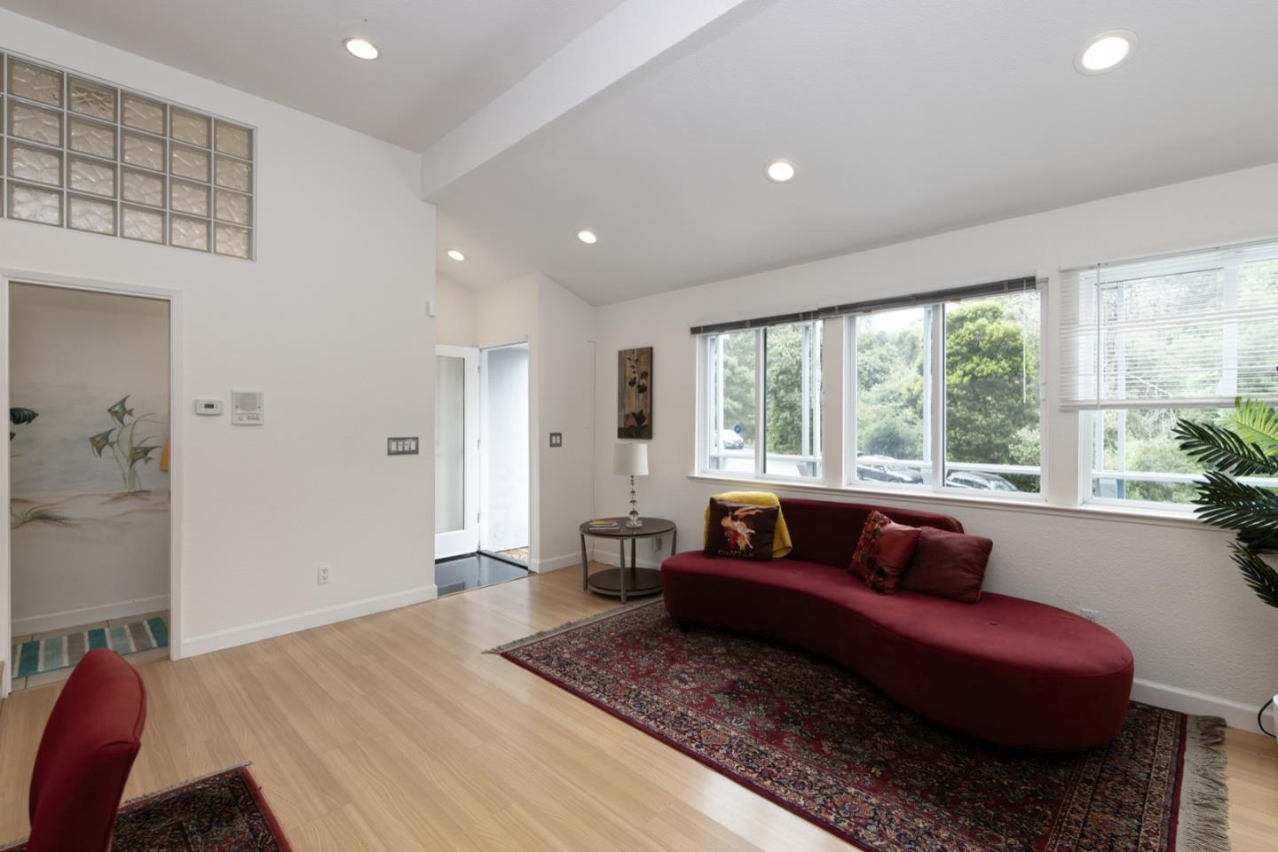 Detail Gallery Image 5 of 23 For 389 Sandalwood Dr, Aptos,  CA 95003 - 2 Beds | 1/1 Baths
