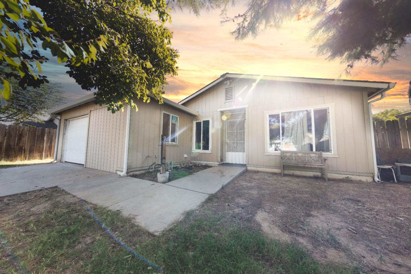 Detail Gallery Image 1 of 1 For 22359 Arnott Dr, Chowchilla,  CA 93610 - 4 Beds | 2 Baths