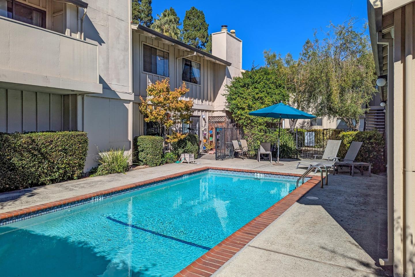 Detail Gallery Image 21 of 21 For 575 Tyndall St #3,  Los Altos,  CA 94022 - 2 Beds | 2 Baths