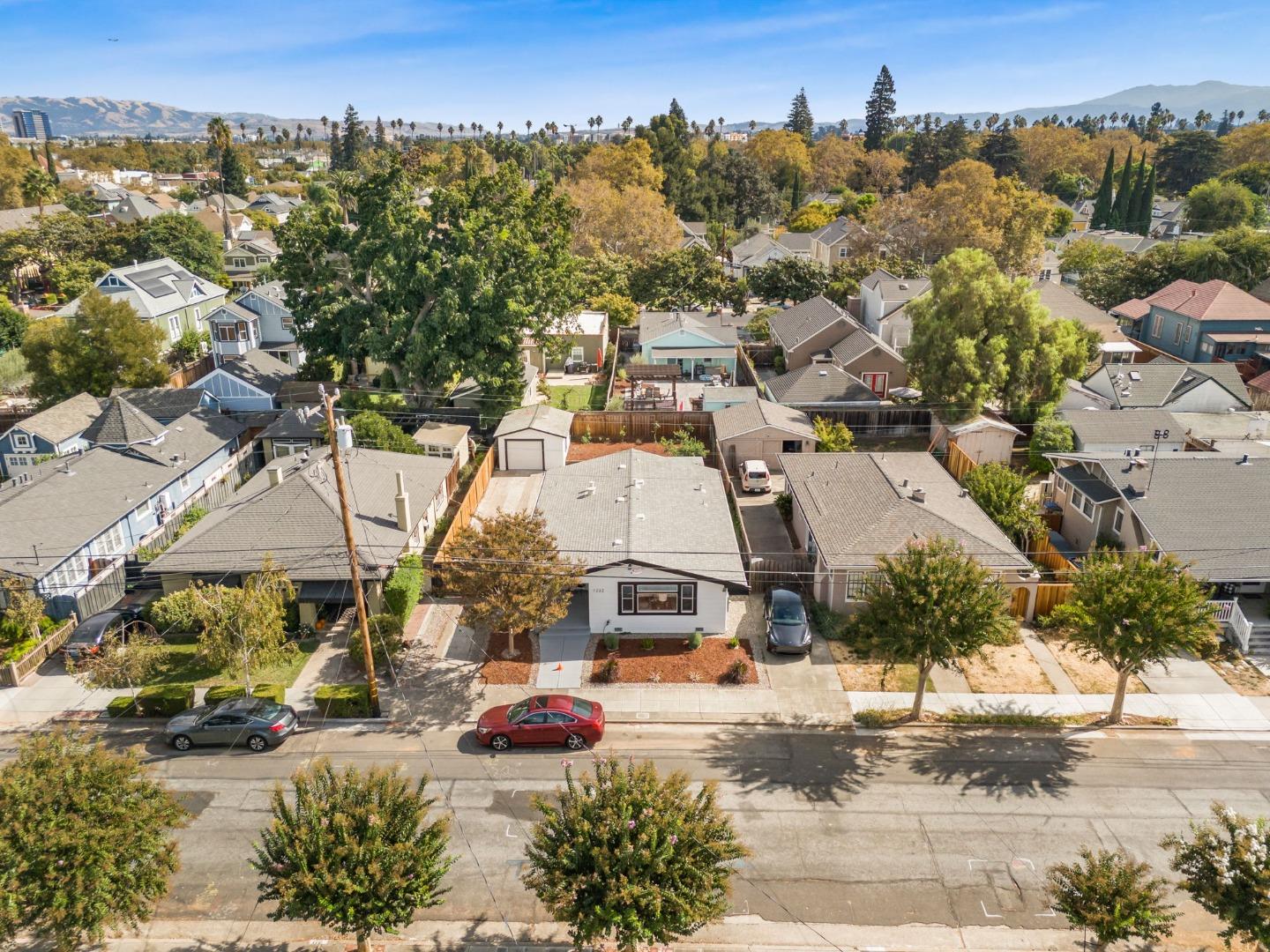 Detail Gallery Image 18 of 24 For 1232 Singletary Ave, San Jose,  CA 95126 - 2 Beds | 1 Baths