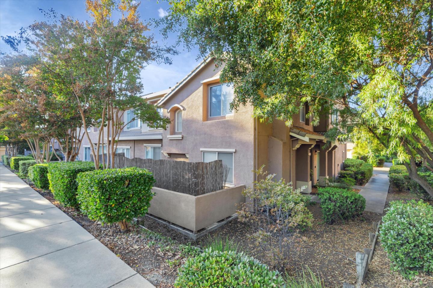 Detail Gallery Image 38 of 44 For 3526 Jasmine Cir, San Jose,  CA 95135 - 3 Beds | 2/1 Baths