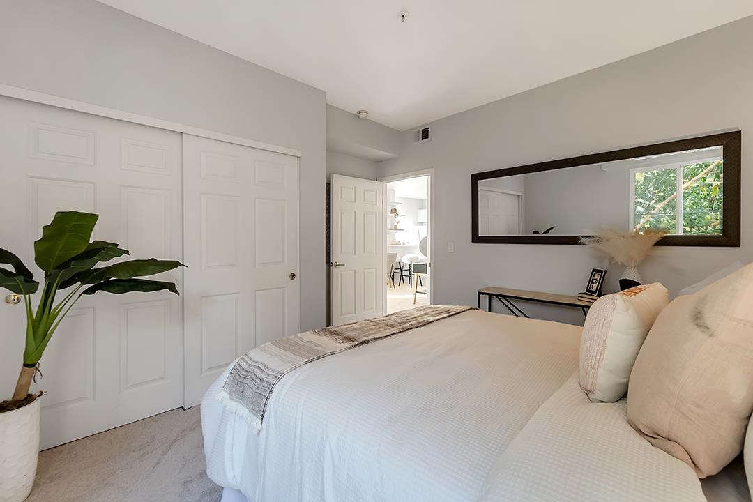 Detail Gallery Image 15 of 26 For 2255 Showers Dr #381,  Mountain View,  CA 94040 - 3 Beds | 2 Baths