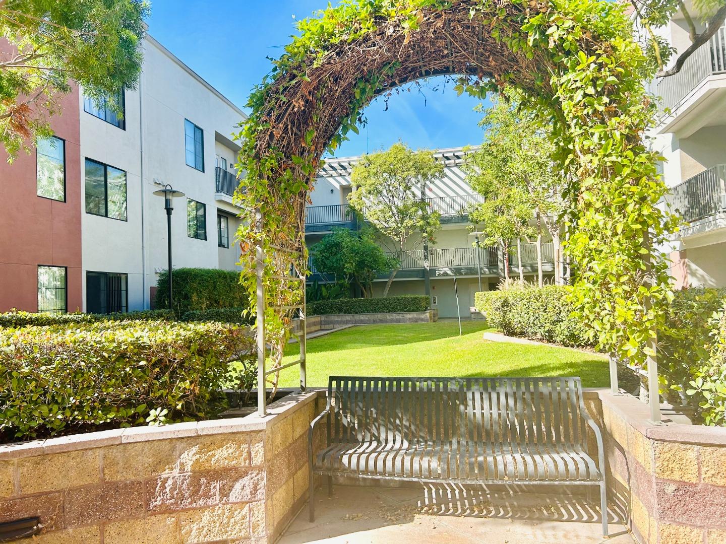 Detail Gallery Image 5 of 23 For 1060 S 3rd St #337,  San Jose,  CA 95112 - 2 Beds | 2 Baths