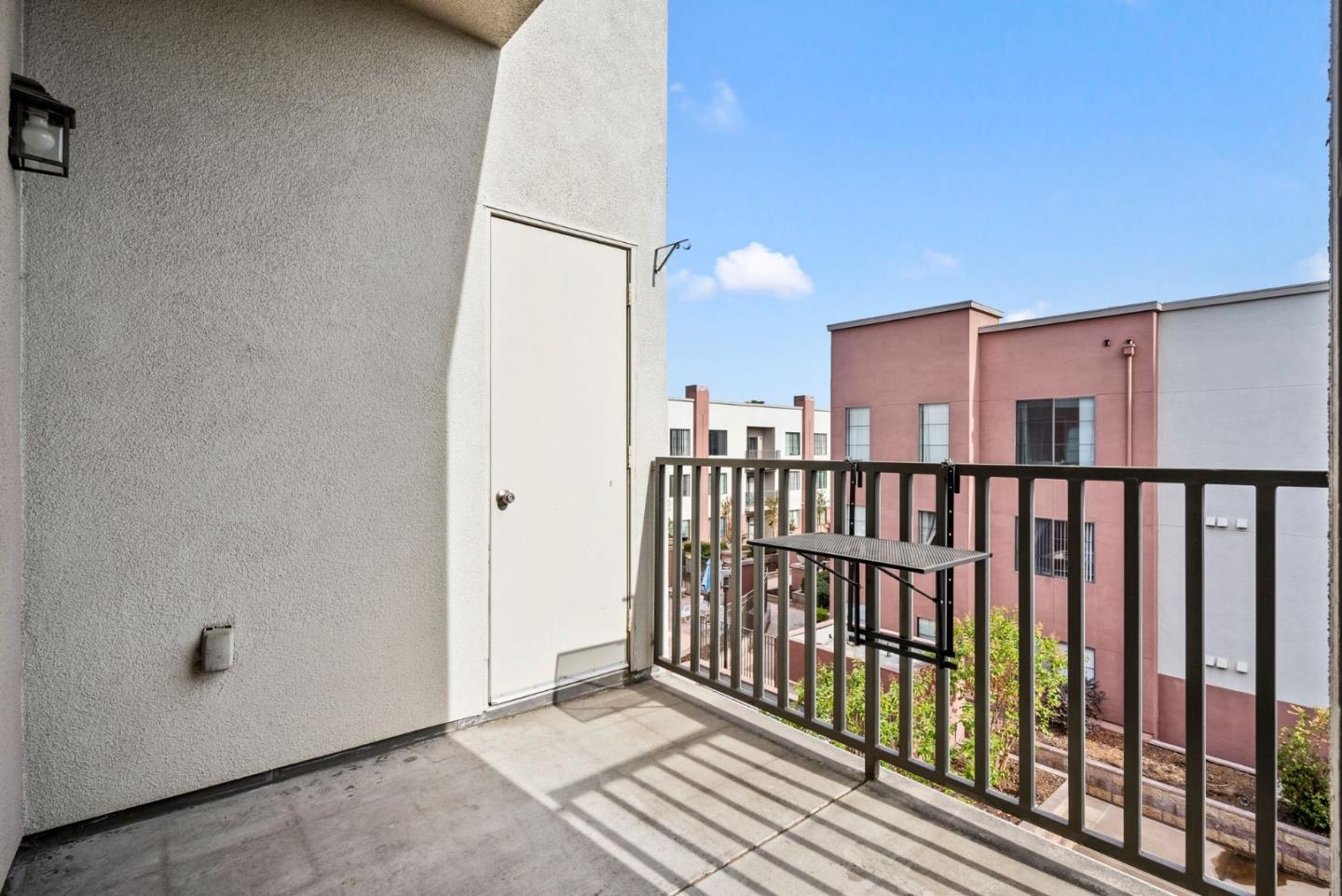 Detail Gallery Image 22 of 33 For 1060 S 3rd St #304,  San Jose,  CA 95112 - 1 Beds | 1 Baths