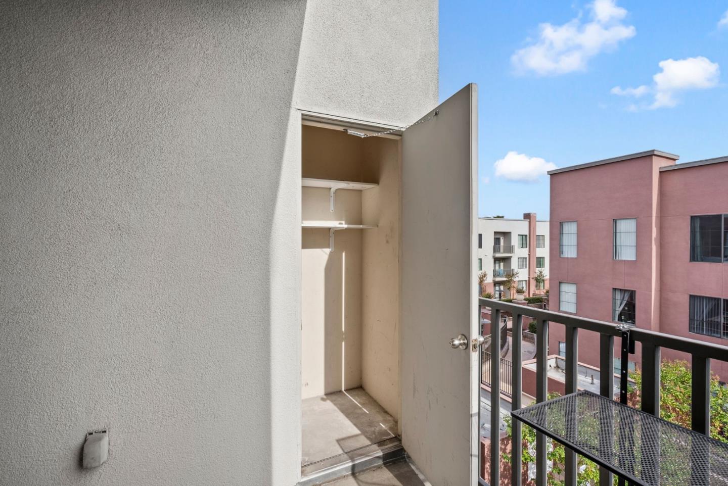 Detail Gallery Image 23 of 33 For 1060 S 3rd St #304,  San Jose,  CA 95112 - 1 Beds | 1 Baths