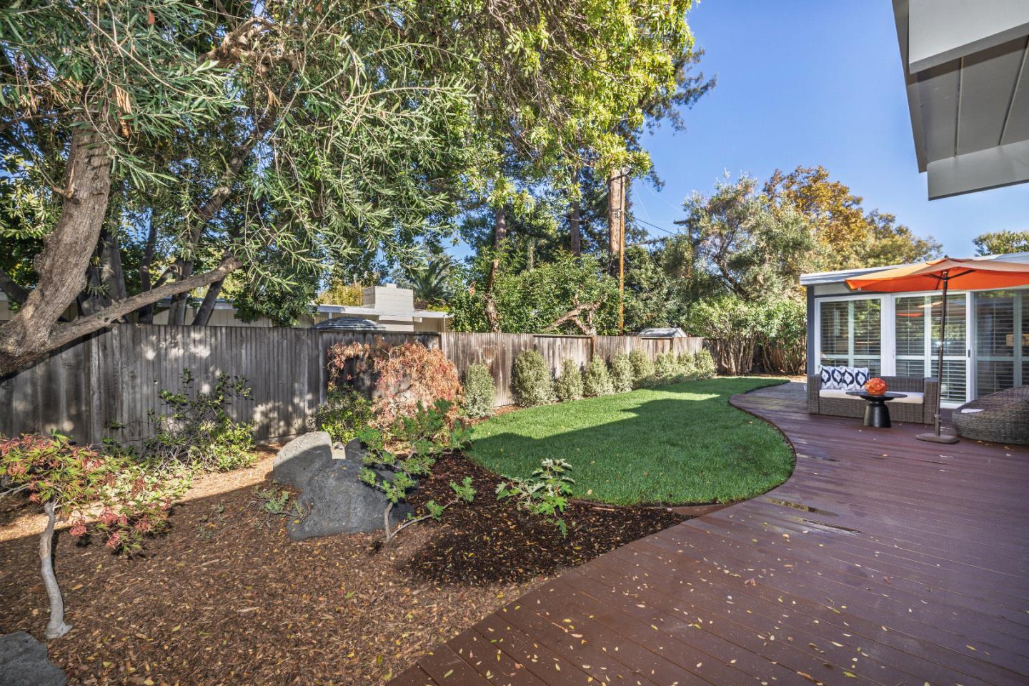 Detail Gallery Image 21 of 31 For 4073 Ben Lomond Dr, Palo Alto,  CA 94306 - 4 Beds | 2 Baths