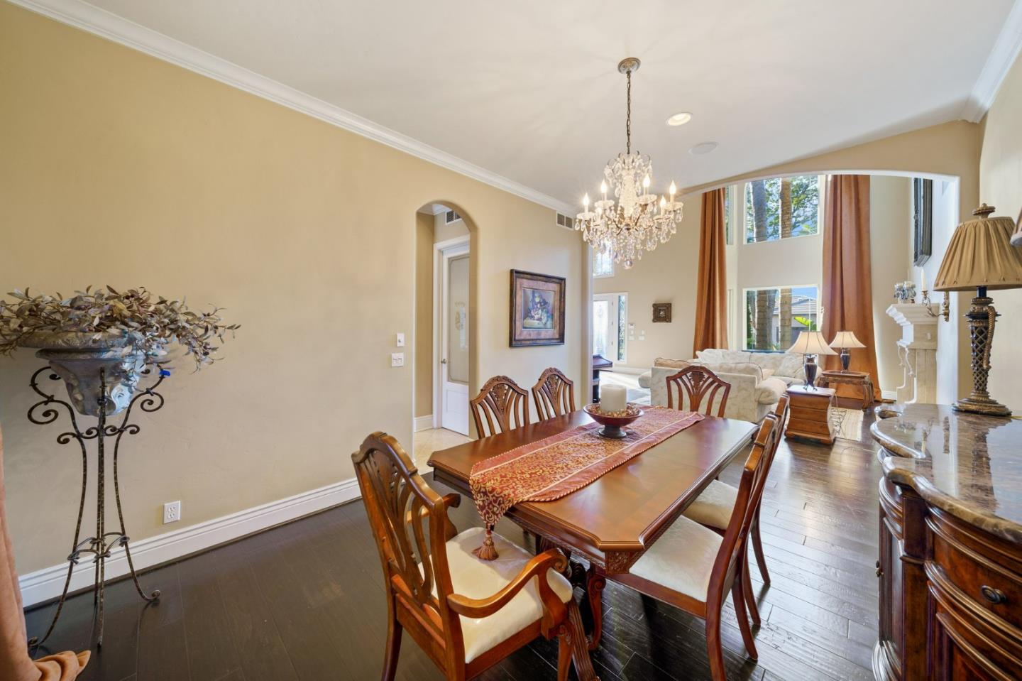 Detail Gallery Image 14 of 82 For 140 Kettle Rock Ct, Folsom,  CA 95630 - 5 Beds | 3/1 Baths