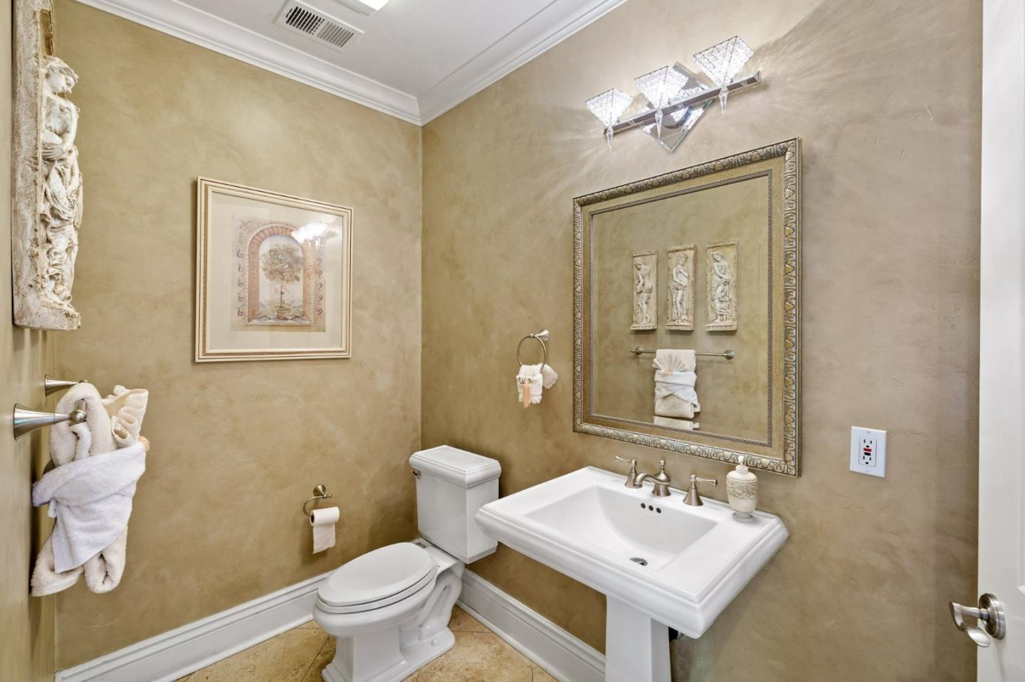 Detail Gallery Image 22 of 82 For 140 Kettle Rock Ct, Folsom,  CA 95630 - 5 Beds | 3/1 Baths